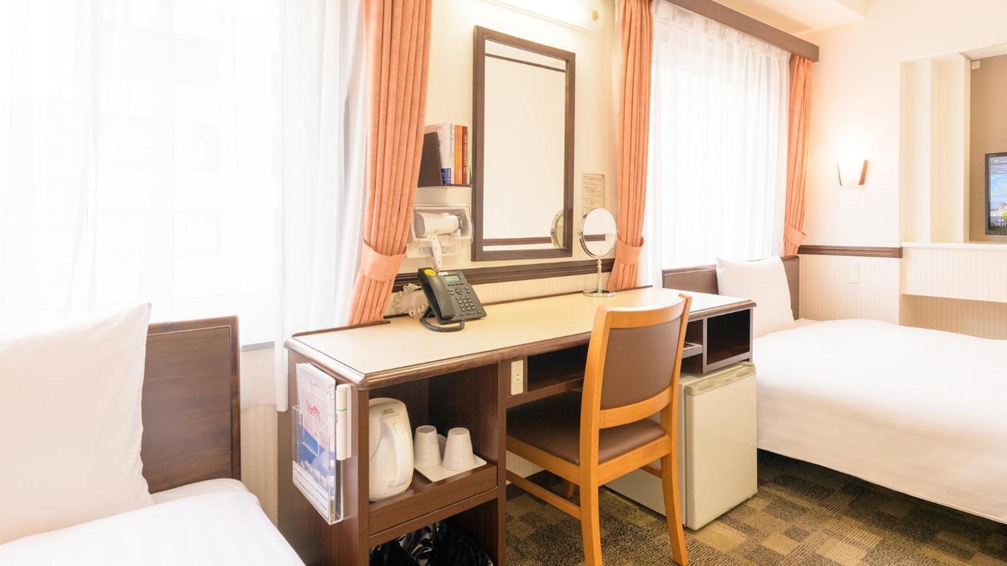 Toyoko Inn Fukushima Eki Nishi Guchi Ruang foto