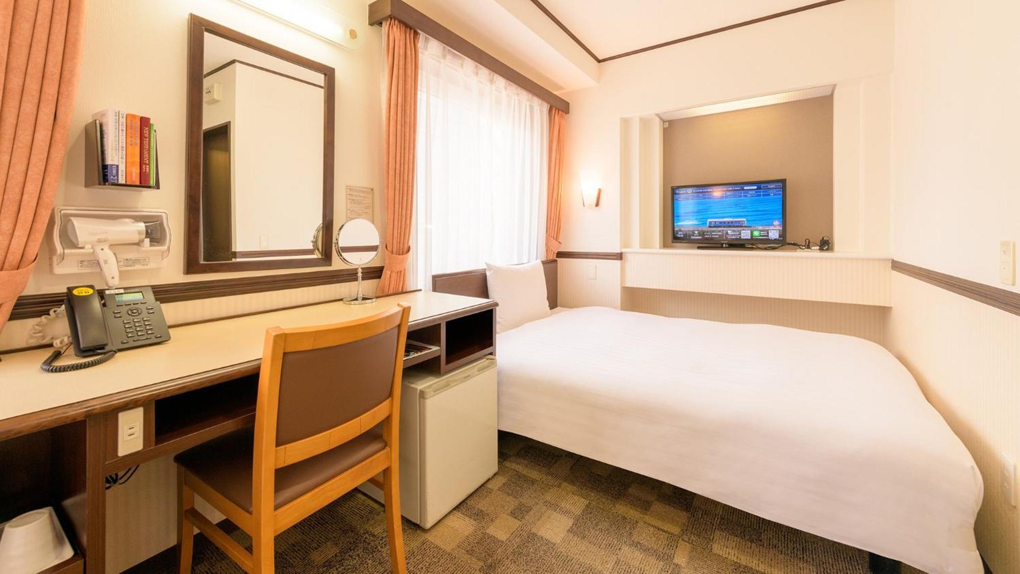 Toyoko Inn Fukushima Eki Nishi Guchi Ruang foto